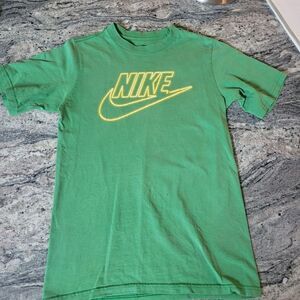 VTG Nike distressed T SHIRT medium